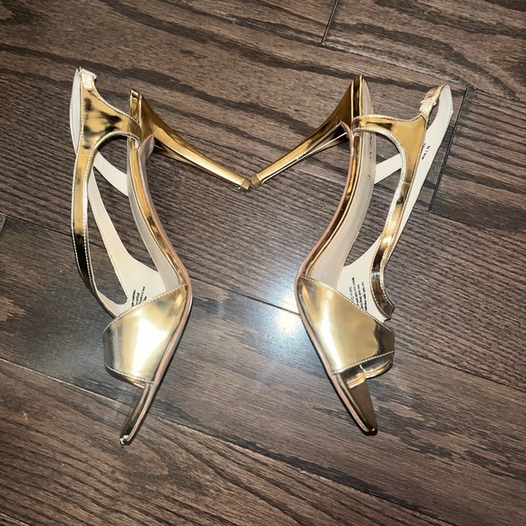 Stunning gold Nine West heels - Picture 4 of 5